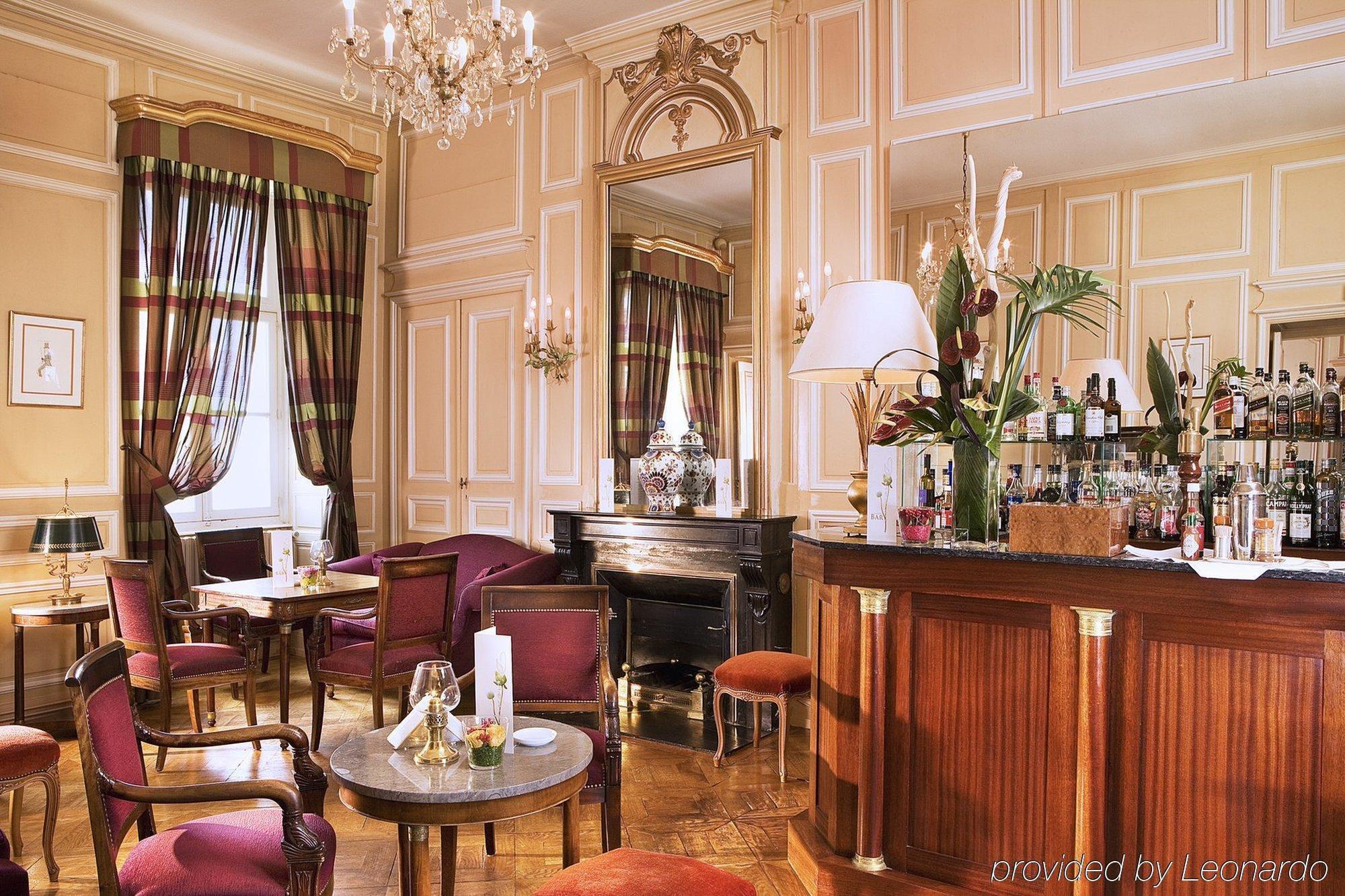 Chateau De Divonne Restoran foto